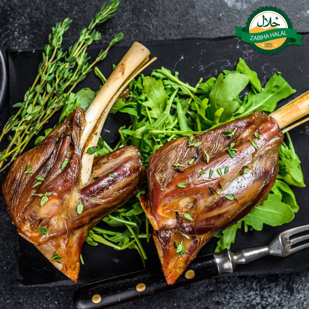 🦌 Slow-Cooked Springbok Shanks with Bacon & Paprika